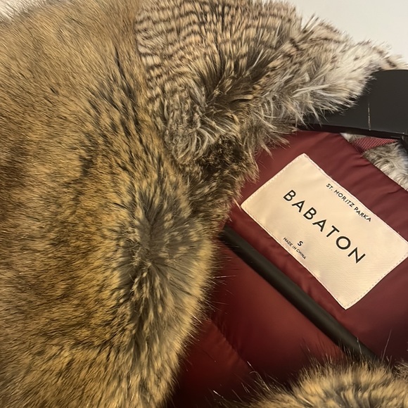 *SOLD* Aritzia Black Babaton Gillian Parka MINT Condition - Picture 6 of 14